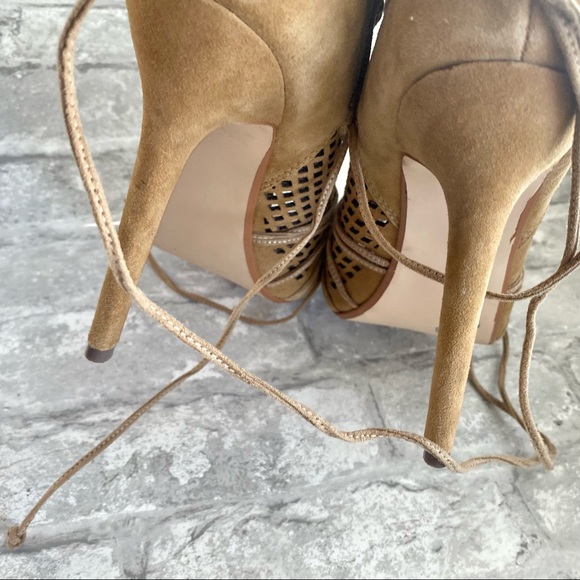 STEVE MADDEN Cognac Tan Brown Heeled Booties with laces MADDYE - Picture 4 of 9